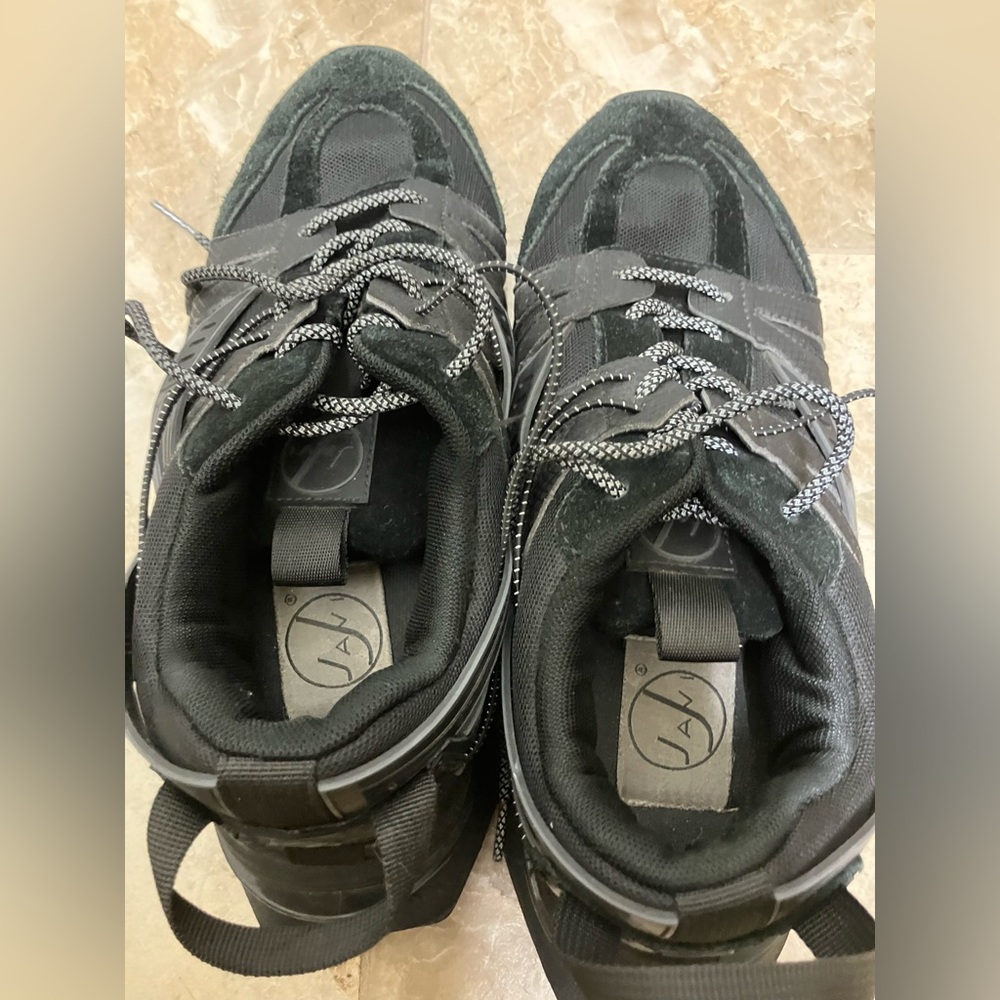 Javi Shoes - Picture 6 of 8